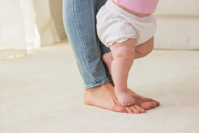 How do babies store learn to walk